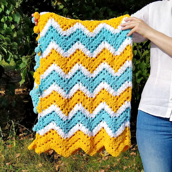 baby blanket crochet patterns 3 colors.jpg