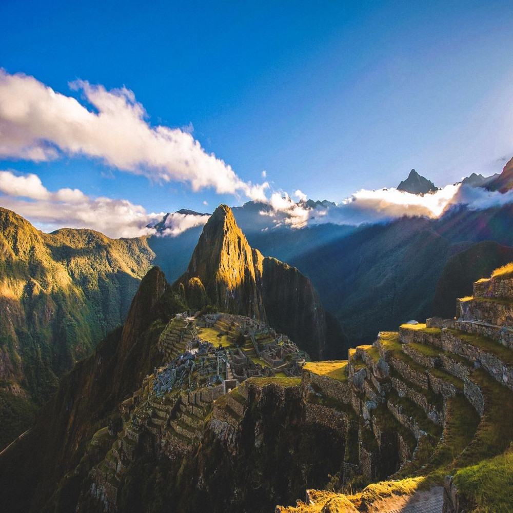 1080x1080 size pexels-pixabay-164196-1594x1062.jpg