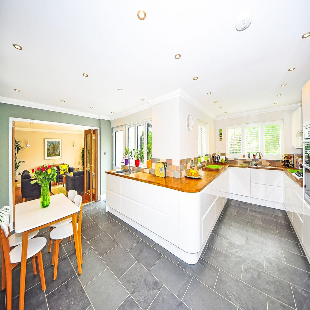 1080x1080 size kitchen-1336160_1920-1594x1062.jpg