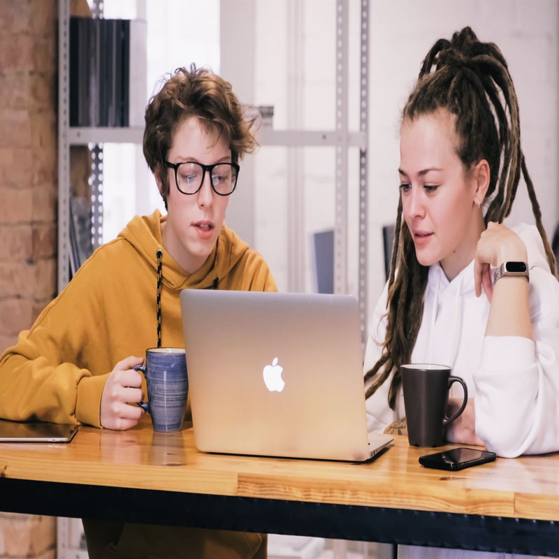 1080x1080 size video-2.00_00_01_13.Quadro001-1594x1062.jpg