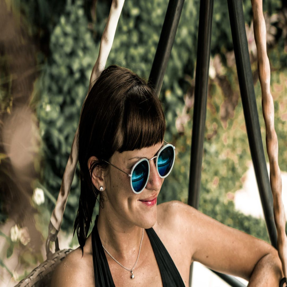 1080x1080 size artem-beliaikin-N3_1MHuVOKk-unsplash-scaled-1-1594x1062.jpg