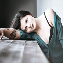 cinematic bright airy mobile & desktop presets