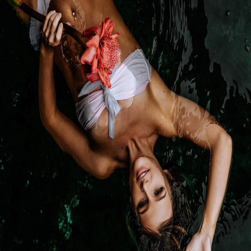 1080x1080 size emily-goodhart-BIUj5_9ch28-unsplash-scaled-1-2048x1366.jpg