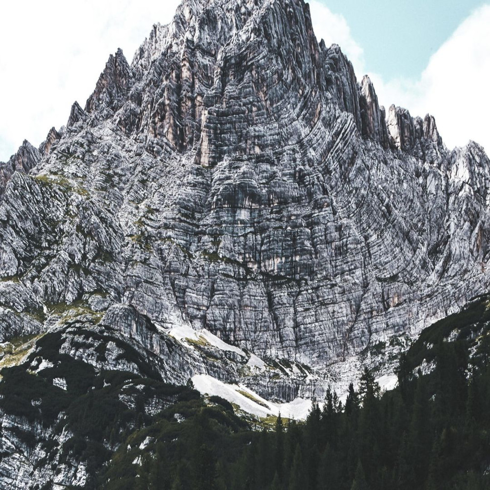 1080x1080 size nicola-pavan-ajXaNFTrgsI-unsplash-scaled-1-1594x1062.jpg