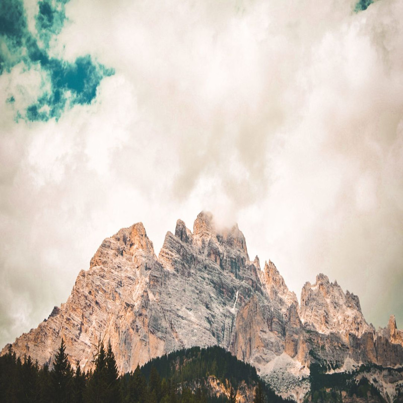 1080x1080 size nicola-pavan-mfucVb5I27M-unsplash-scaled-1-1594x1062.jpg