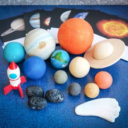Solar system model with cards & box, Little space, kids science skill set