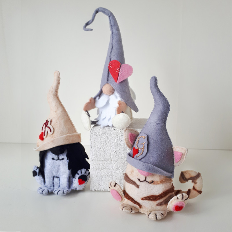 Gnome sewing pattern from felt or plush tiered tray décor.jpg