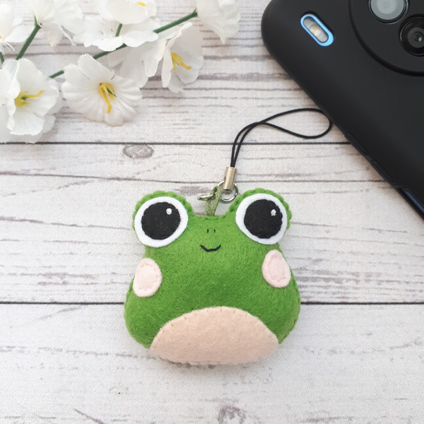 Frog-plush-purse-charm