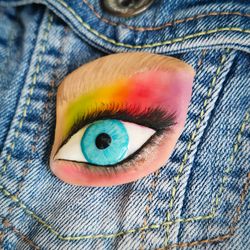 Eye rainbow pin brooch - lesbian couple gifts