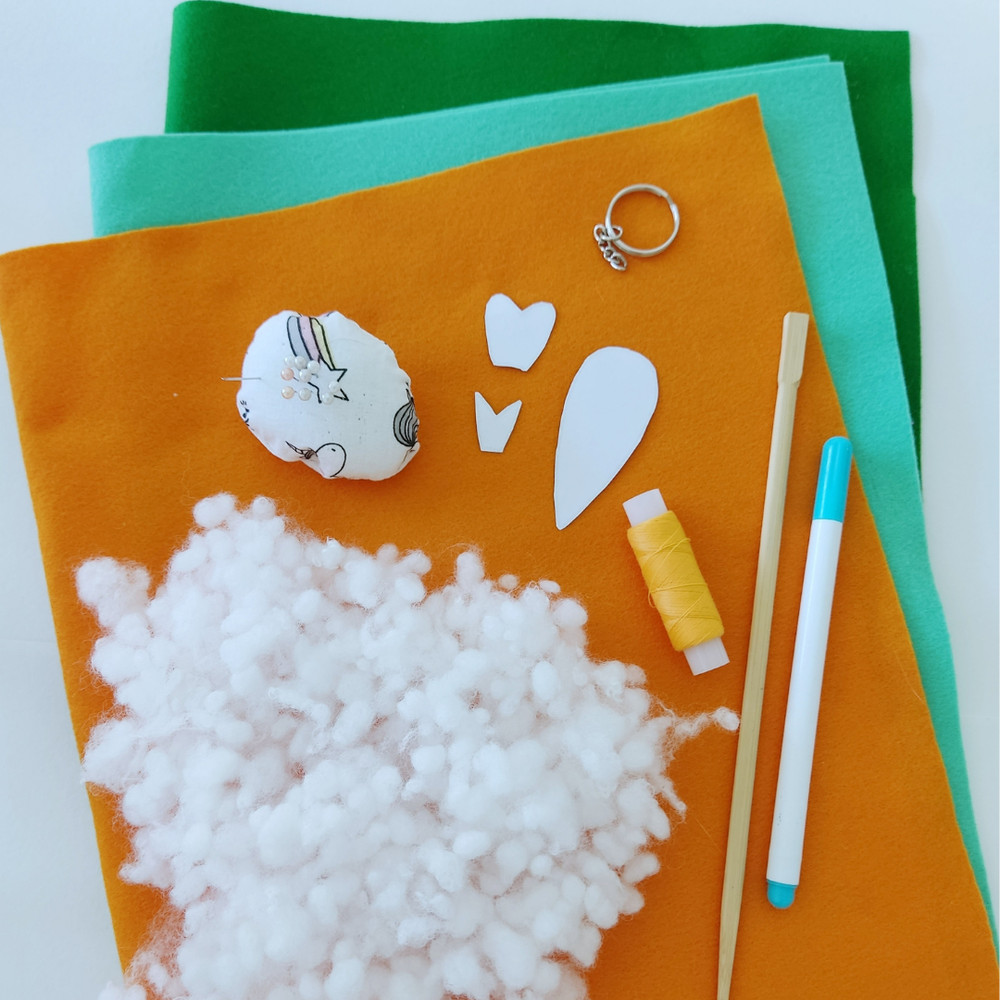 Keychain Carrot Pattern for Beginners.png