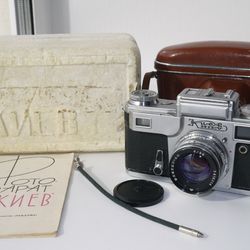 KIEV 4 Russian Contax Copy 35mm Camera JUPITER 8 Lens Original Box Vintage Decor