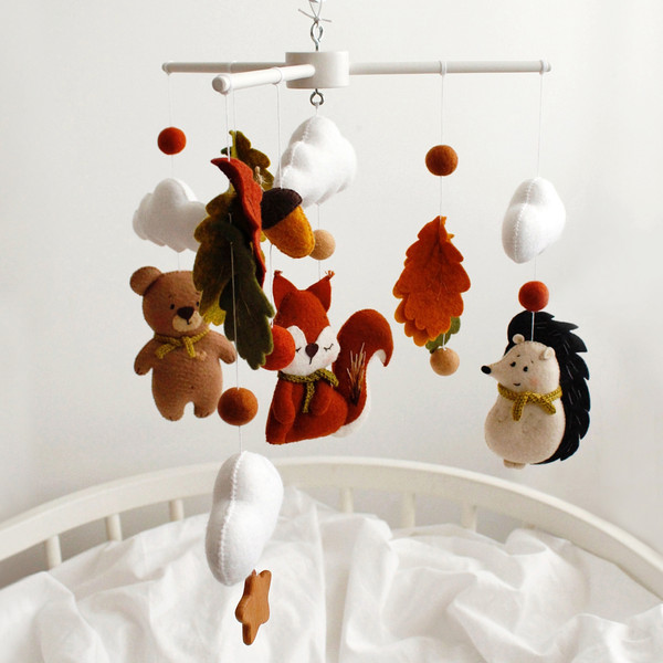 Forest animals hanging baby crib mobile