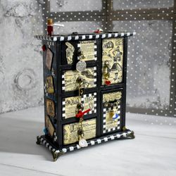 ALICE Mini Chest of Drawers for Jewelry Storage