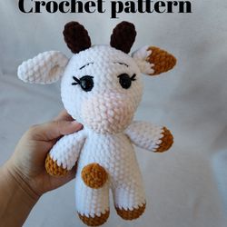 Crochet Cow plush pattern pdf, chunky cow plushies