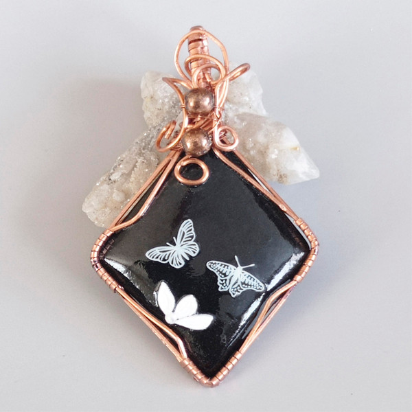 butterfly pendant painted stone5.jpg