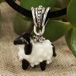 Aries Pendant Neklace Cute Sheep Pendant Necklace Black and White Lampwork Murano Glass Pendant Necklace Jewelry 6154