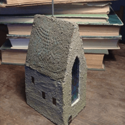 Little Gothic House 4'' with Photo holder