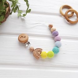 Wooden crochet pacifier clip rainbow, dummy clip chain for baby girl - baby shower gift - Postpartum gift