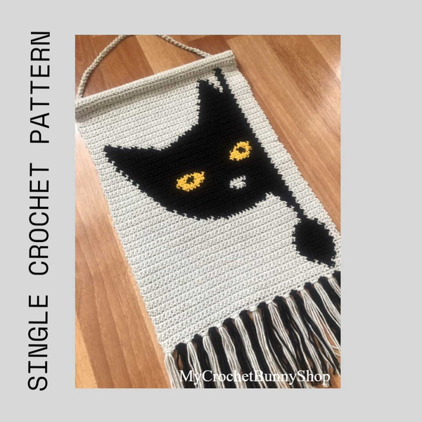 crochet-black-cat-wall-hanging-3.png