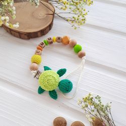 Personalized wooden pacifier clip green turtle - crochet dummy clip chain for baby tortoise - nautical baby shower gift