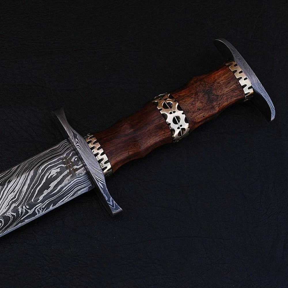 Custom Forged Damascus steel VIKING SWORD.jpg