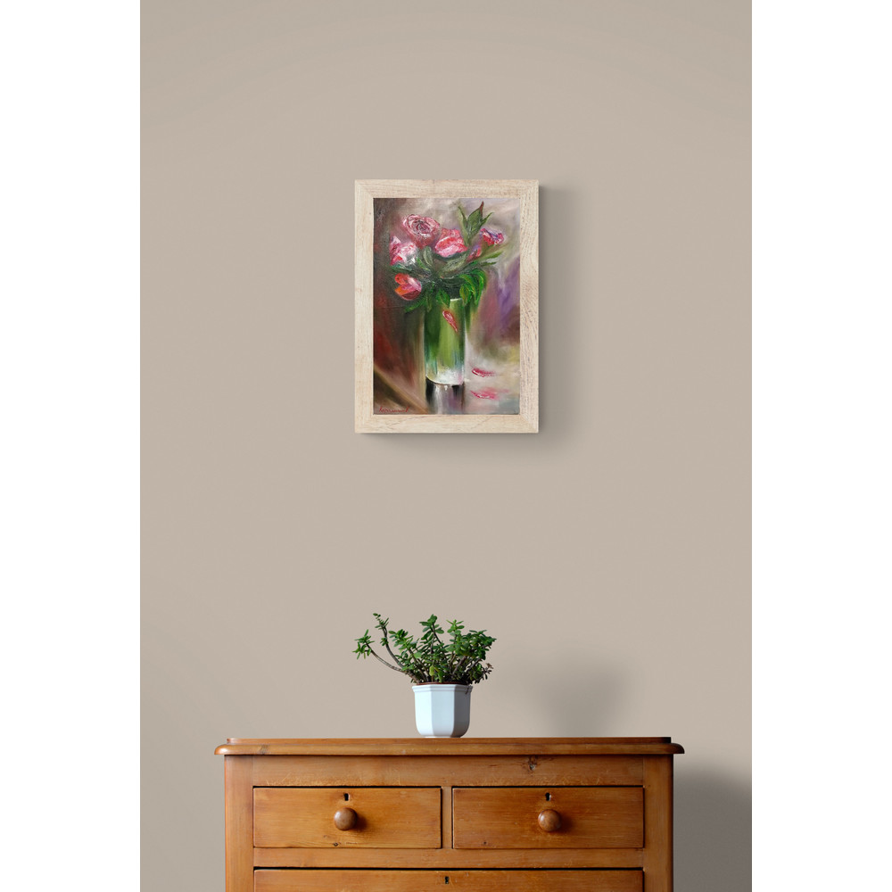 Plant_on_wooden_drawers (4).jpg