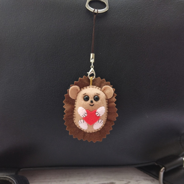 Cute-Hedgehog-plush-keychain
