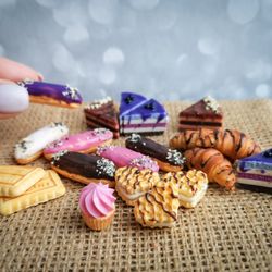 Miniature sweets 1/6 scale, croissant, eclair, cake slices, cupcake, cookies - barbie dollhouse food