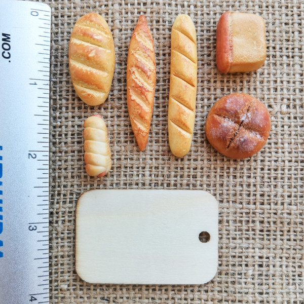 miniature baguette.jpg