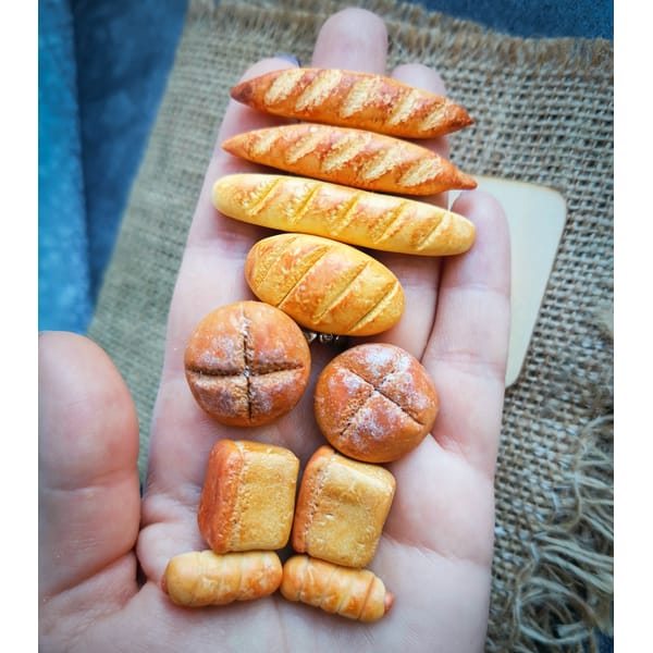 Miniature bread 1/6: dollhouse bakery food, barbie dollhouse - Inspire ...