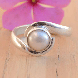 White Pearl Ring, Sterling Silver Women Ring, Pearl Stone Ring, Silver Minimalist Ring, Handmade Jewelry, Gift For Her