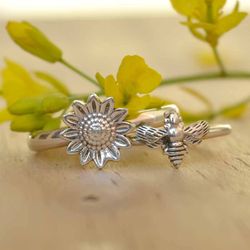 Nature Women Ring, Bee And Sunflower Ring, Sterling Silver Stackable Rings Women, Minimalist Ring Handmade Jewelry, bee