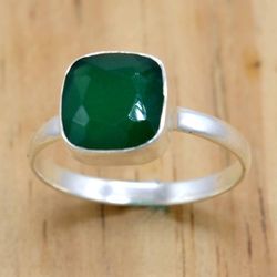 Green Onyx Gemstone Silver Ring For Women, Minimalist Healing Crystal 925 Sterling Silver Handmade Jewelry, Gift For Her
