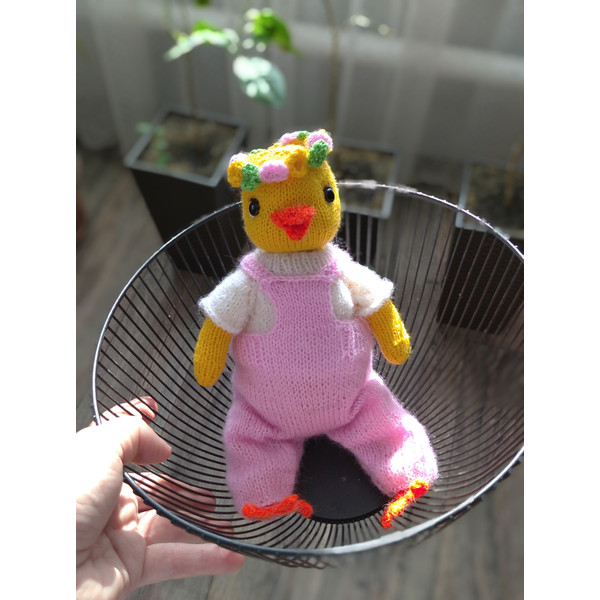 knitted chick for easter.jpg