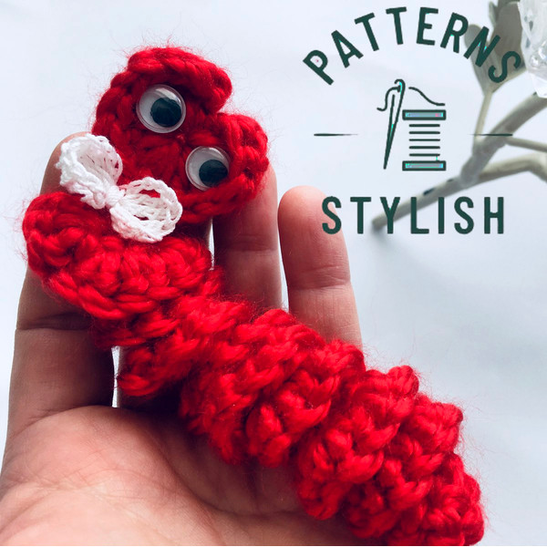 Stress-toy-worm-crochet-pattern