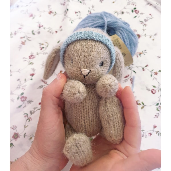 Bunny knitting pattern, Bunny with the dress and the headban | Inspire ...