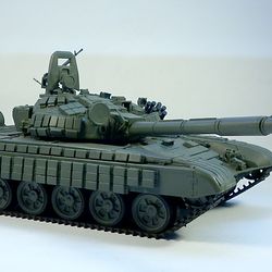 Pro Built Model Russian main battle tank with ERA T-72B, 1/35 scale