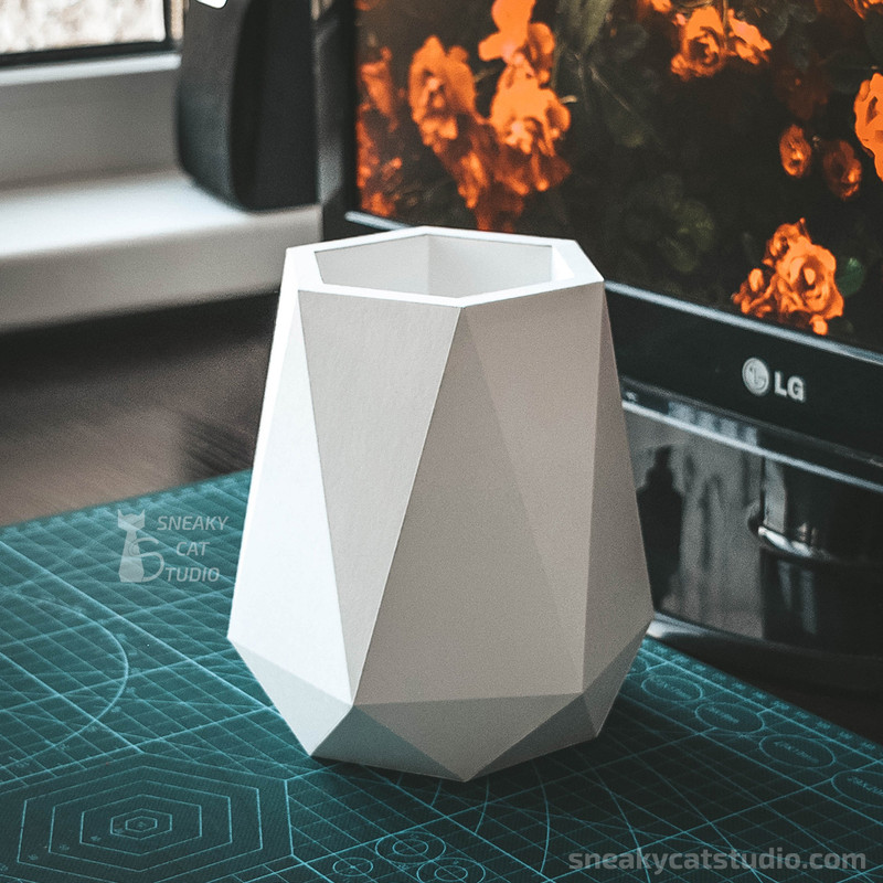 Vase-Planter-flowerpot-DIY-papercraft-paper-craft-low-poly-Pepakura-PDF-3D-Pattern-Template-Download- origami-sculpture-model-decor-flower-5.jpg