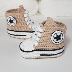 Crochet baby booties for boy or girl, neutral newborn slippers first shoes, expecting mom gift, newborn gift