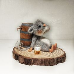 Little funny beer mouse 2.4 inches