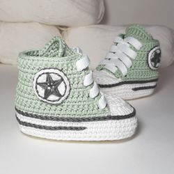 Crochet newborn booties, mint baby shoes, autumn baby booty, fall baby nephew gift, size 0-3 months, convers slippers