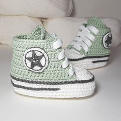 crochet newborn booties, mint baby shoes, autumn baby booty, fall baby nephew gift, size 0-3 months, convers slippers