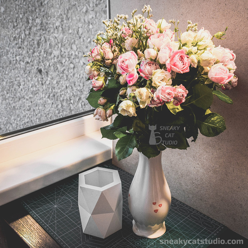 Vase-Planter-flowerpot-DIY-papercraft-paper-craft-low-poly-Pepakura-PDF-3D-Pattern-Template-Download- origami-sculpture-model-decor-flower-4.jpg