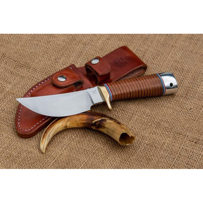 fixedblade camping knife