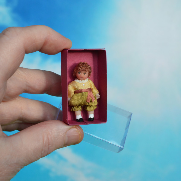 Miniature - doll - in - 1:24 - scale-5