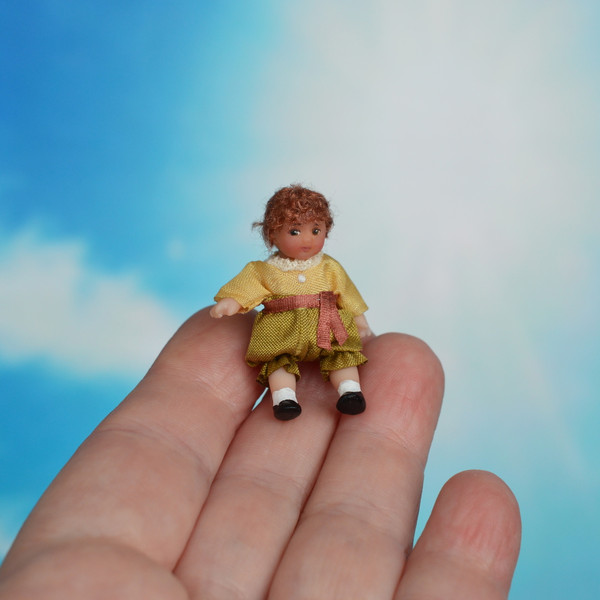Miniature - doll - in - 1:24 - scale-6