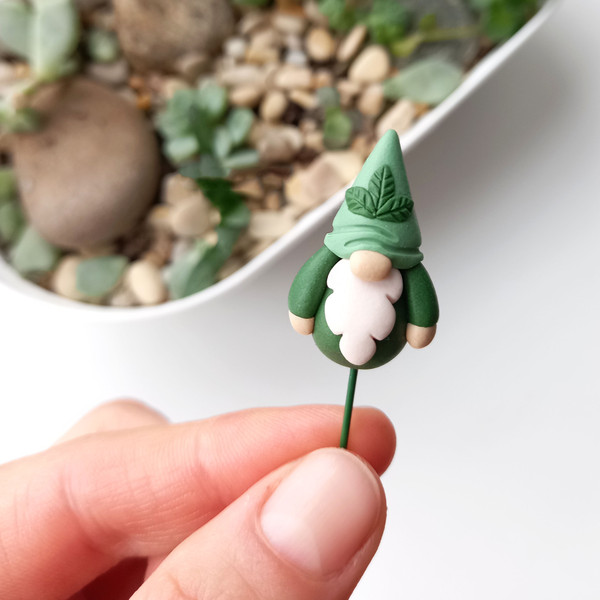 miniature gnome planter stick - Plant Pot Decoration.jpg