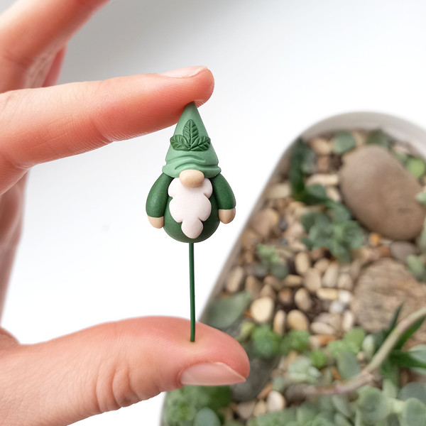 miniature gnome planter stick - Plant Pot Decoration 6.jpg