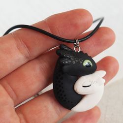Toothless Necklace / Night Fury and Light Fury together Love Pendant / Train dragon gift / httyd jewelry
