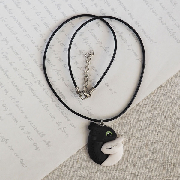 Toothless Necklace - Night Fury and Light Fury together Love  - Train dragon gift.JPG